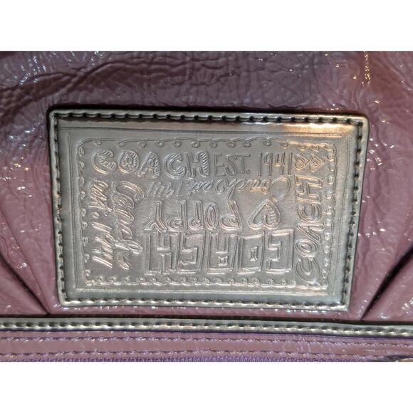 Coach Poppy Licorice Purple Patent & Silver Wristlet NWOT - Picture 3 of 4